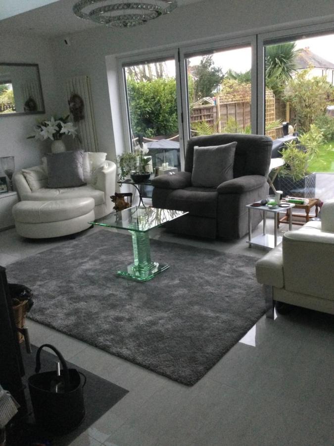 Rise & Shine Bed & Breakfast Titchfield ภายนอก รูปภาพ